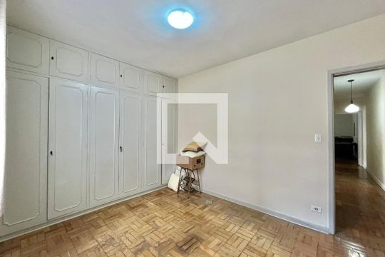 Quarto 1 de casa à venda com 5 quartos, 260m² em Vila Alexandria, São Paulo