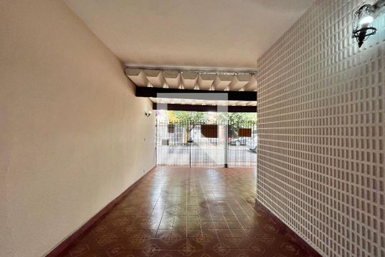 Garagem de casa à venda com 5 quartos, 260m² em Vila Alexandria, São Paulo