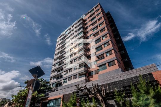 Fachada de kitnet/studio para alugar com 1 quarto, 32m² em Boca do Rio, Salvador