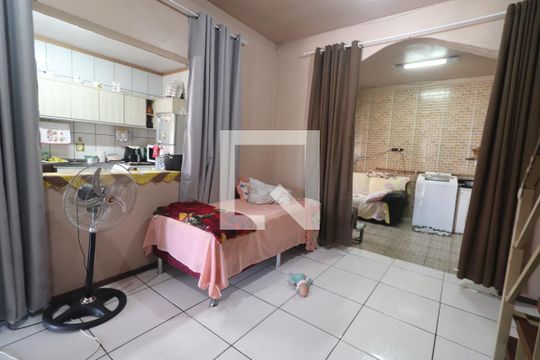 Sala 2 de casa à venda com 3 quartos, 180m² em Canudos, Novo Hamburgo