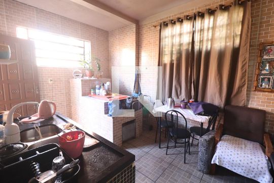 Área comum de casa para alugar com 3 quartos, 180m² em Canudos, Novo Hamburgo