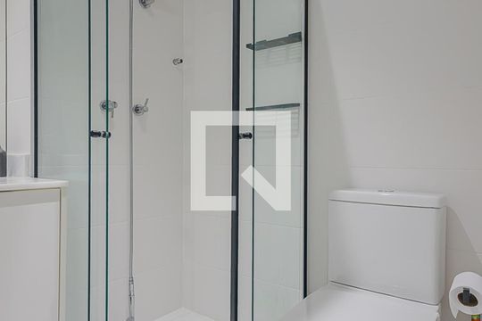 Banheiro de apartamento à venda com 1 quarto, 26m² em Sumarezinho, São Paulo