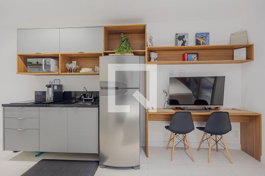 Cozinha de apartamento à venda com 1 quarto, 26m² em Sumarezinho, São Paulo