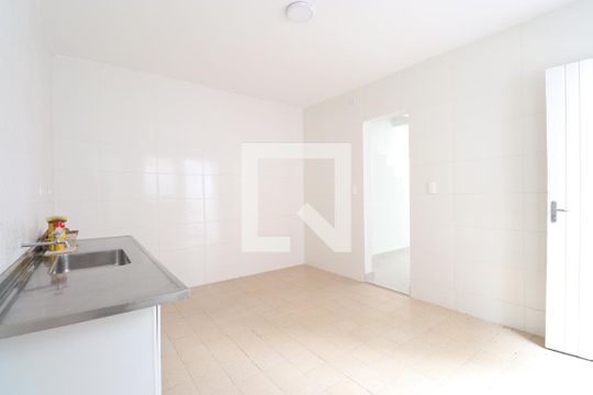 Cozinha de casa para alugar com 2 quartos, 90m² em Pompeia, São Paulo