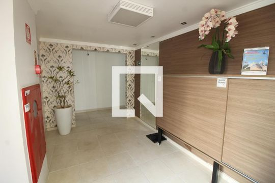 Hall social de apartamento para alugar com 2 quartos, 49m² em Parque São Lourenço, São Paulo