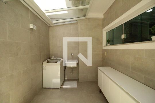 Área de serviço de casa de condomínio à venda com 5 quartos, 318m² em Pechincha, Rio de Janeiro