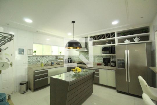 Cozinha de casa de condomínio à venda com 5 quartos, 318m² em Pechincha, Rio de Janeiro