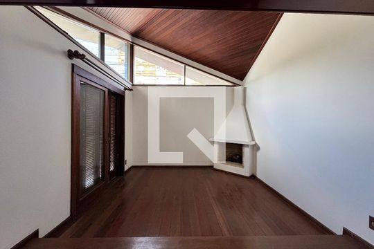 Sala de casa para alugar com 4 quartos, 320m² em Centro, São Leopoldo