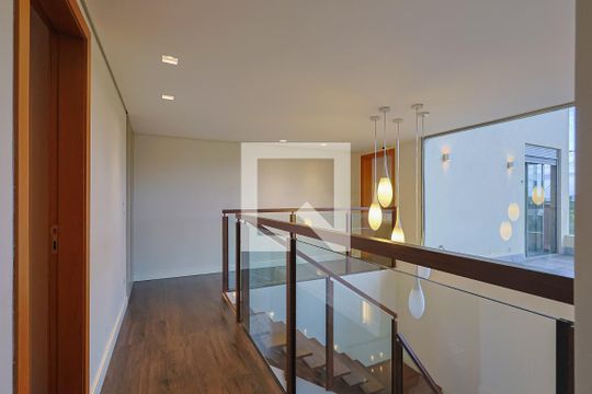 Corredor de casa de condomínio à venda com 3 quartos, 240m² em , Nova Lima