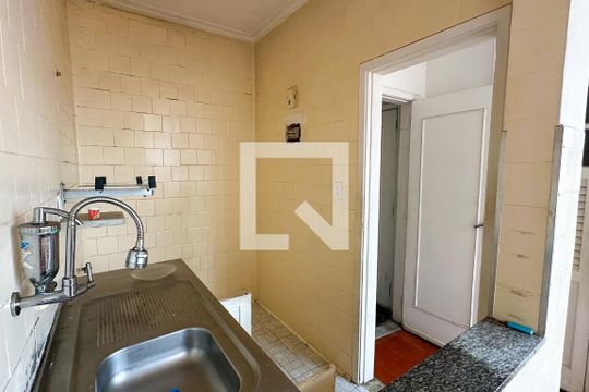 Cozinha de apartamento para alugar com 2 quartos, 162m² em Leblon, Rio de Janeiro