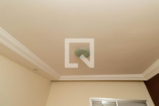 Quarto 2 forro de gesso de apartamento para alugar com 3 quartos, 70m² em Vila Ema, São Paulo