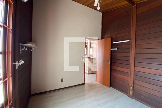 Quarto 1 de casa à venda com 3 quartos, 660m² em Pilares, Rio de Janeiro