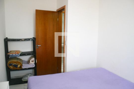 Quarto 2 de apartamento para alugar com 2 quartos, 48m² em Nova Mirim, Praia Grande