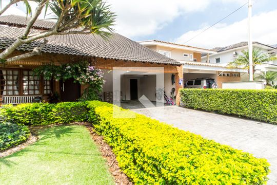 Fachada do Prédio de casa de condomínio à venda com 3 quartos, 384m² em Alphaville, Santana de Parnaíba