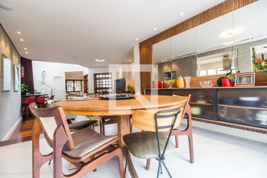 Sala de Jantar de casa de condomínio à venda com 3 quartos, 384m² em Alphaville, Santana de Parnaíba