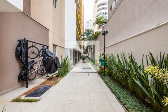 Área comum - Entrada de kitnet/studio para alugar com 1 quarto, 27m² em Jardim Paulista, São Paulo