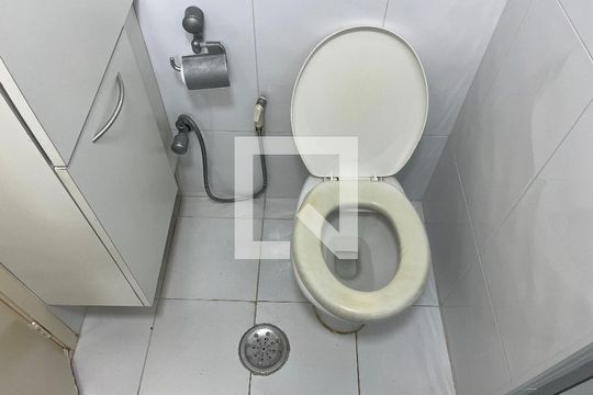 Banheiro de apartamento à venda com 2 quartos, 77m² em Perdizes, São Paulo