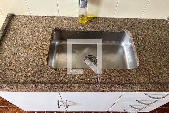 Cozinha de apartamento à venda com 2 quartos, 77m² em Perdizes, São Paulo