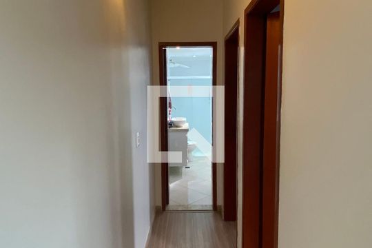 Corredor de apartamento à venda com 2 quartos, 92m² em Jardim do Estádio, Santo André