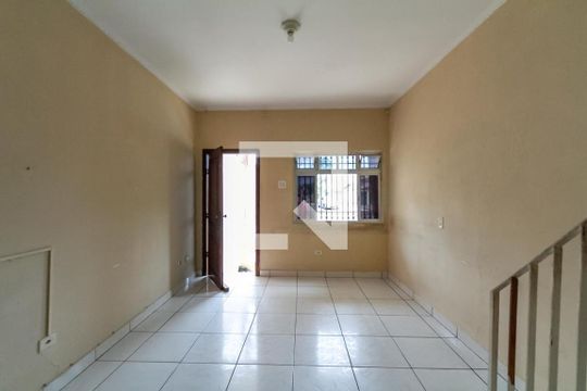 Sala de casa à venda com 2 quartos, 100m² em Jardim Calux, São Bernardo do Campo