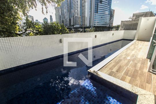 Área comum - Piscina de apartamento para alugar com 1 quarto, 50m² em Stiep, Salvador