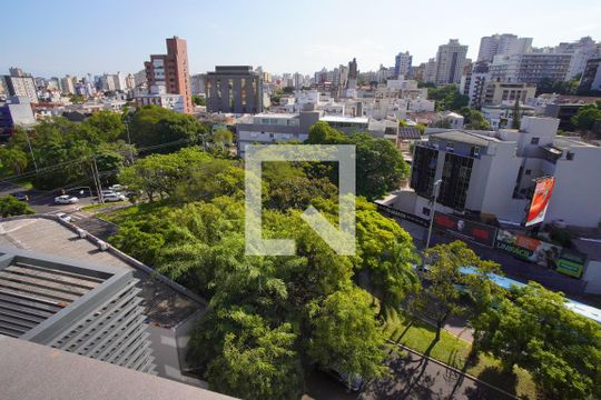 Sala Quarto - Vista de apartamento para alugar com 1 quarto, 25m² em Boa Vista, Porto Alegre