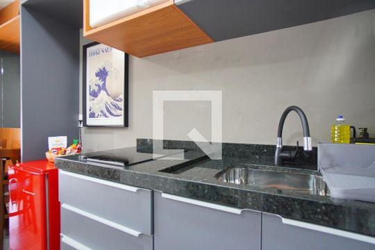 Cozinha de apartamento para alugar com 1 quarto, 25m² em Boa Vista, Porto Alegre