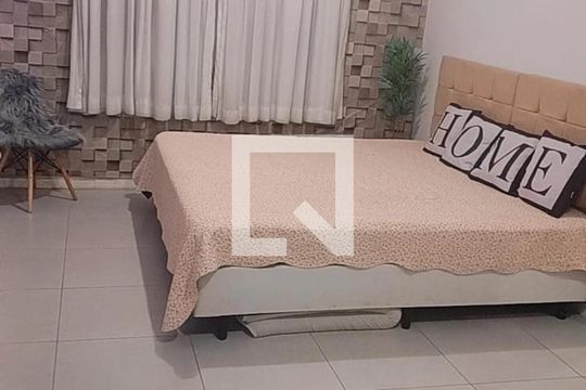 Sala/Quarto de kitnet/studio para alugar com 1 quarto, 35m² em Canto do Forte, Praia Grande