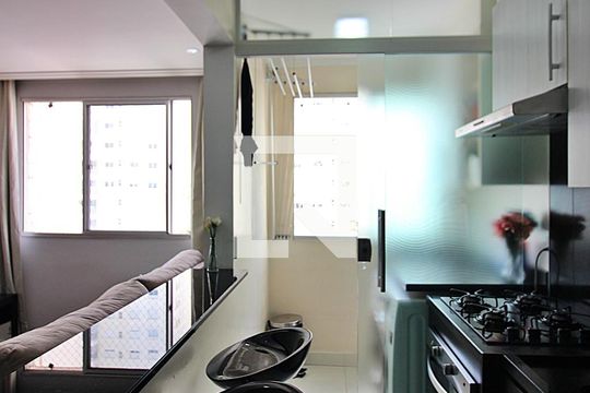 Cozinha de apartamento para alugar com 2 quartos, 47m² em Planalto, São Bernardo do Campo