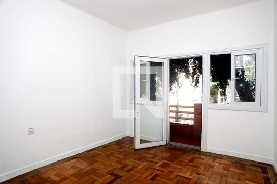 Quarto 2 de apartamento para alugar com 2 quartos, 73m² em Petrópolis, Porto Alegre