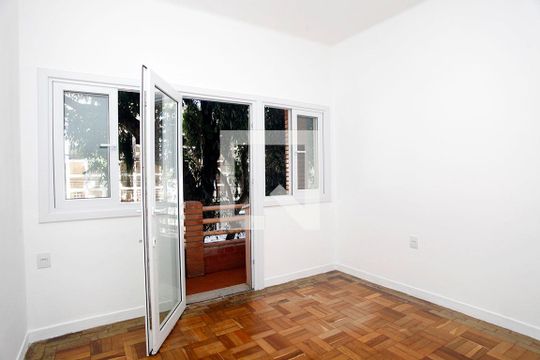 Quarto 2 de apartamento para alugar com 2 quartos, 73m² em Petrópolis, Porto Alegre