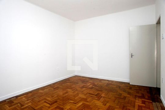 Quarto 1 de apartamento para alugar com 2 quartos, 73m² em Petrópolis, Porto Alegre