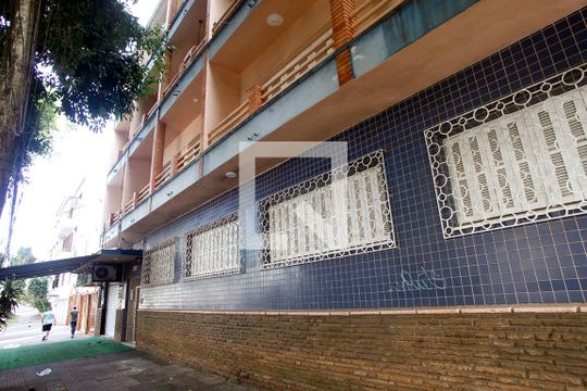 Fachada de apartamento para alugar com 2 quartos, 73m² em Petrópolis, Porto Alegre