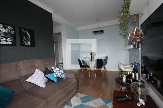Sala de apartamento à venda com 3 quartos, 64m² em Vila Santa Clara, São Paulo