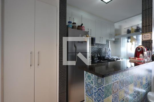 Cozinha de apartamento à venda com 3 quartos, 64m² em Vila Santa Clara, São Paulo