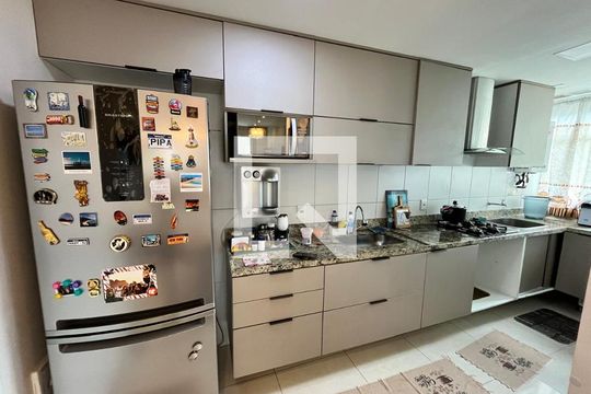 Sala/Cozinha de apartamento à venda com 2 quartos, 70m² em Taquara, Rio de Janeiro
