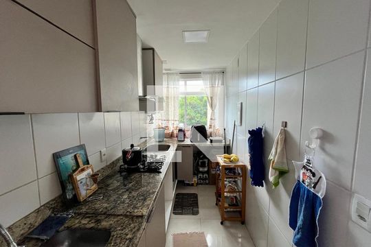 Sala/Cozinha de apartamento à venda com 2 quartos, 70m² em Taquara, Rio de Janeiro
