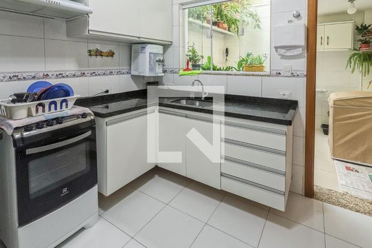 Cozinha de casa de condomínio à venda com 2 quartos, 103m² em Limão, São Paulo