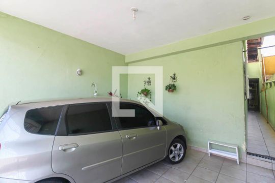 Garagem de casa à venda com 3 quartos, 175m² em Jardim Planalto, São Paulo