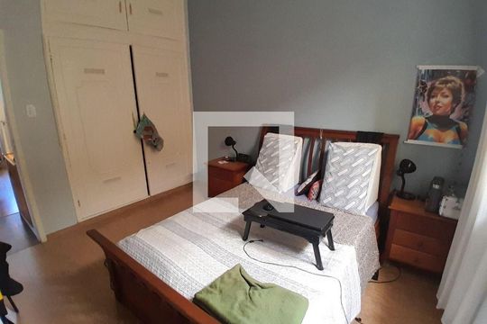 Casa à venda com 5 quartos, 216m² em Pé Pequeno, Niterói