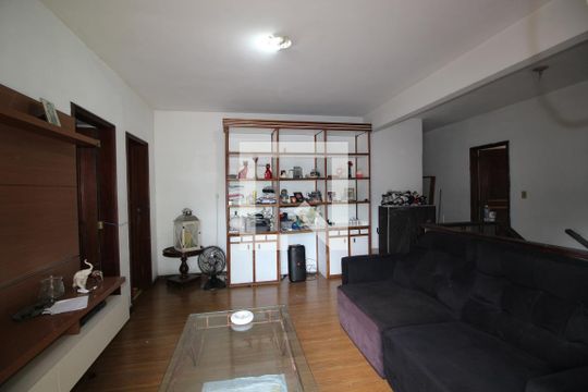 Sala 2 de casa à venda com 4 quartos, 500m² em Freguesia (jacarepaguá), Rio de Janeiro