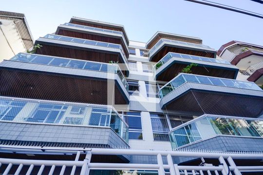 Fachada de apartamento à venda com 3 quartos, 126m² em Vila Isabel, Rio de Janeiro