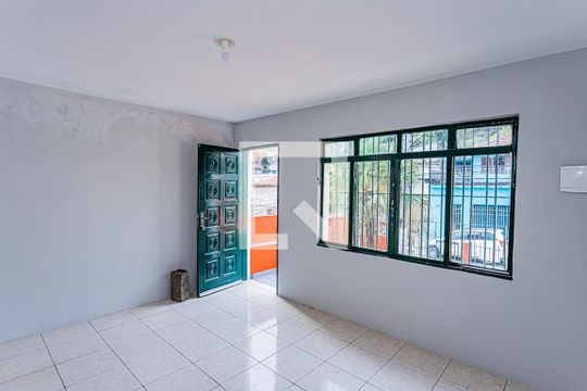 Sala de casa para alugar com 2 quartos, 60m² em Jaguará, São Paulo