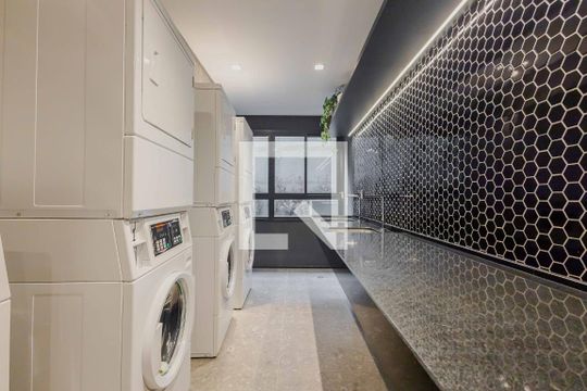 Lavanderia de kitnet/studio para alugar com 1 quarto, 24m² em Pinheiros, São Paulo