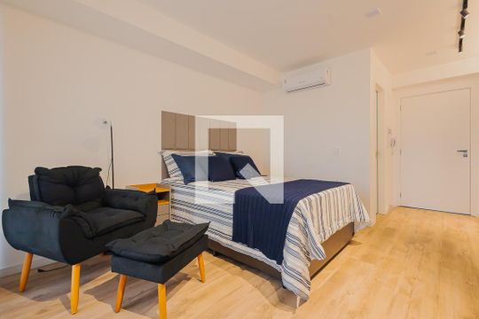Quarto/Studio de kitnet/studio para alugar com 1 quarto, 24m² em Pinheiros, São Paulo
