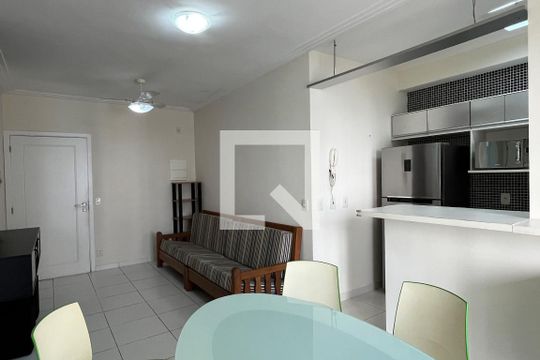 Sala de apartamento para alugar com 2 quartos, 64m² em Marapé, Santos
