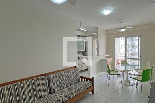 Apartamento para alugar com 2 quartos, 64m² em Marapé, Santos