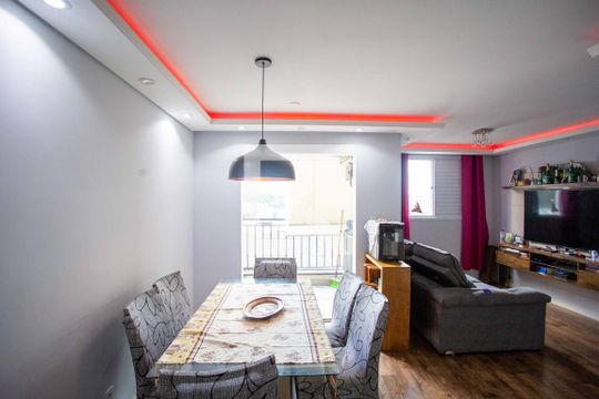 Sala de apartamento à venda com 2 quartos, 67m² em Conceição, Diadema