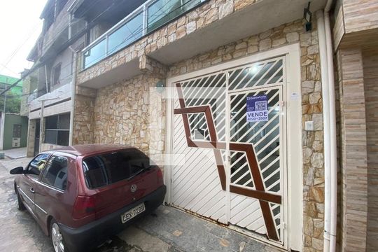 Placa de casa à venda com 3 quartos, 220m² em Jardim Piratininga, São Paulo