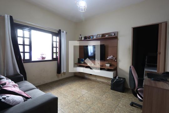 Casa à venda com 6 quartos, 330m² em Vila Graciosa, São Paulo
